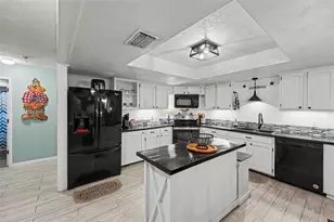 429 Manor Blvd, Palm Harbor, FL 34683 - Photo 12