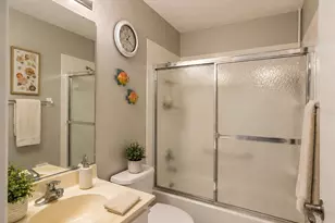 822 McCallister Ave, Sun City Center, FL 33573 - Photo 24