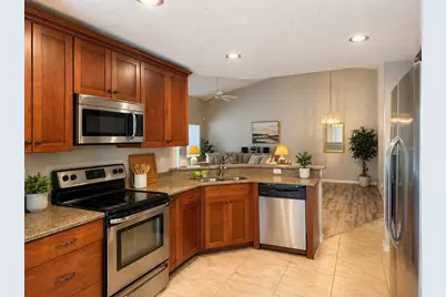 822 McCallister Avenue #822, Sun City Center, FL 33573 - Photo 6