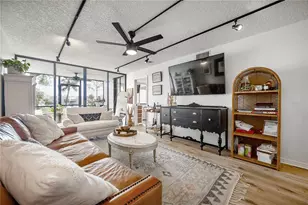 2424 W Tampa Bay Blvd, Tampa, FL 33607 - Photo 8