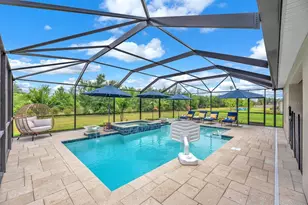 12952 Wellspring Dr, Lithia, FL 33547 - Photo 2