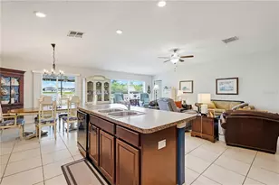 2202 4th St SW, Ruskin, FL 33570 - Photo 6