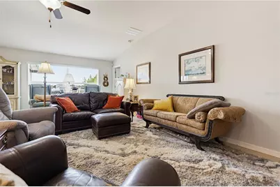 2202 4th Street SW, Ruskin, FL 33570 - Photo 4