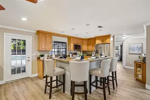 8315 Terracewood Cir, Tampa, FL 33615 - Photo 8