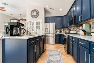 9060 Pinebreeze Dr, Riverview, FL 33578 - Photo 4