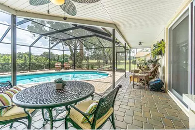 6132 Silver Oaks Drive, Zephyrhills, FL 33542 - Photo 10