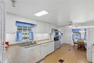 5246 Amanda St, Zephyrhills, FL 33542 - Photo 8
