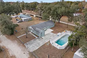 39243 Lizabeth Cir, Zephyrhills, FL 33542 - Photo 4