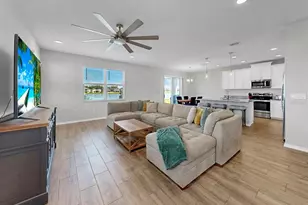 3139 Marine Grass Dr, Wimauma, FL 33598 - Photo 8