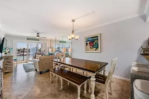 7435 Bayshore Dr, Treasure Island, FL 33706 - Photo 14