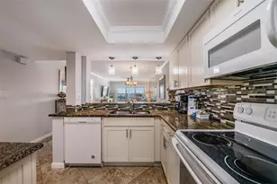 7435 Bayshore Dr, Treasure Island, FL 33706 - Photo 10