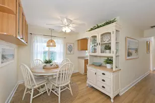 2202 Clubhouse Dr, Sun City Center, FL 33573 - Photo 18