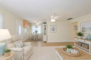 2202 Clubhouse Dr, Sun City Center, FL 33573 - Photo 16