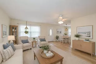 2202 Clubhouse Dr, Sun City Center, FL 33573 - Photo 12