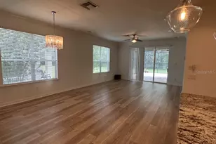 11107 Green Park Cir, Tampa, FL 33626 - Photo 6