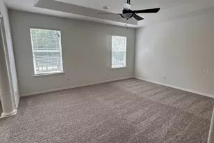 11107 Green Park Cir, Tampa, FL 33626 - Photo 12