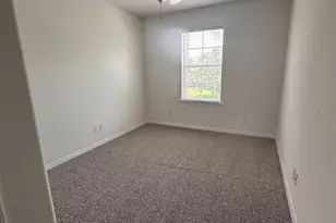 11107 Green Park Cir, Tampa, FL 33626 - Photo 16