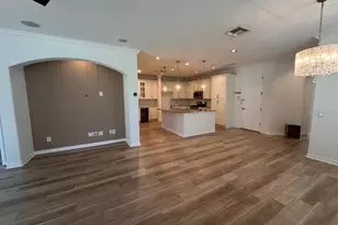11107 Green Park Cir, Tampa, FL 33626 - Photo 8