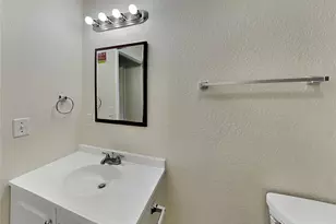 1385 Dean St, Mulberry, FL 33860 - Photo 12