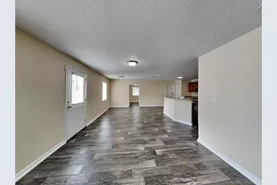 1385 Dean Street, Mulberry, FL 33860 - Photo 2