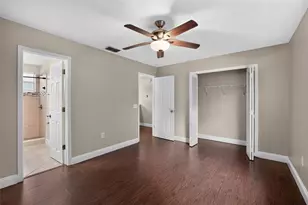 303 Sugar Creek Dr, Plant City, FL 33563 - Photo 12