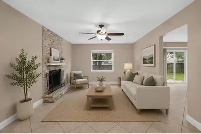 303 Sugar Creek Drive, Plant City, FL 33563 - Photo 2