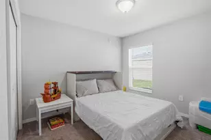 6872 Gideon Cir, Zephyrhills, FL 33541 - Photo 18