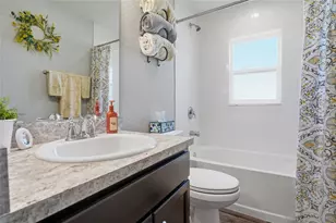 6872 Gideon Cir, Zephyrhills, FL 33541 - Photo 20