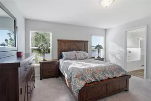 6872 Gideon Cir, Zephyrhills, FL 33541 - Photo 4
