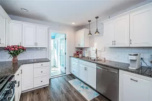 2 Causeway Blvd, Dunedin, FL 34698 - Photo 14