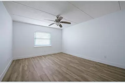 10365 Paradise Boulevard #9, Treasure Island, FL 33706 - Photo 18