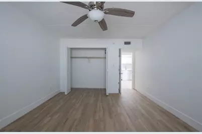 10365 Paradise Boulevard #9, Treasure Island, FL 33706 - Photo 20