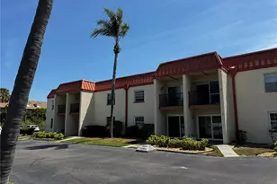 10365 Paradise Blvd, Treasure Island, FL 33706 - Photo 2