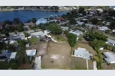 4101 Neptune Drive SE, Saint Petersburg, FL 33705 - Photo 2