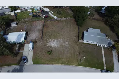 4101 Neptune Drive SE, Saint Petersburg, FL 33705 - Photo 10