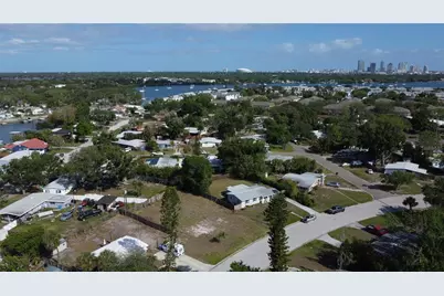 4101 Neptune Drive SE, Saint Petersburg, FL 33705 - Photo 14