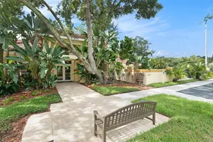 5618 Pinnacle Heights Cir, Tampa, FL 33624 - Photo 4