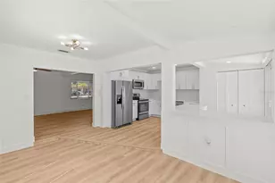 8020 24th Ave N, Saint Petersburg, FL 33710 - Photo 14