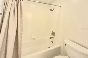 2214 Green Oaks Ln, Tampa, FL 33612 - Photo 54