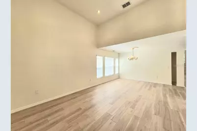2214 Green Oaks Lane, Tampa, FL 33612 - Photo 6