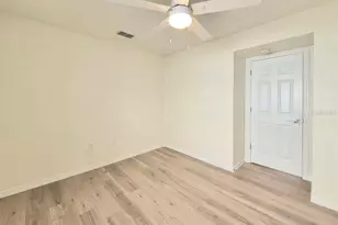 2214 Green Oaks Ln, Tampa, FL 33612 - Photo 30
