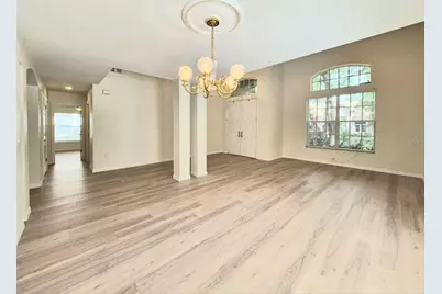 2214 Green Oaks Lane, Tampa, FL 33612 - Photo 8
