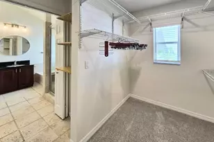 2214 Green Oaks Ln, Tampa, FL 33612 - Photo 38