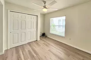 2214 Green Oaks Ln, Tampa, FL 33612 - Photo 28