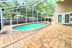 2214 Green Oaks Ln, Tampa, FL 33612 - Photo 64