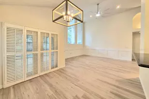 2214 Green Oaks Ln, Tampa, FL 33612 - Photo 20