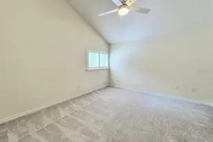 2214 Green Oaks Ln, Tampa, FL 33612 - Photo 44