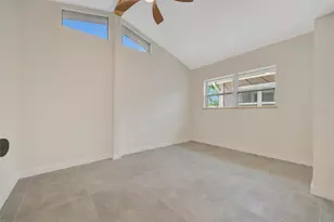647 74th Ave N, Saint Petersburg, FL 33702 - Photo 32