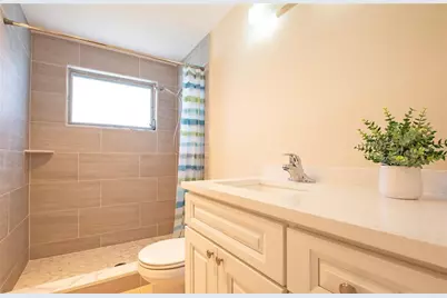 5940 30th Avenue S #115, Gulfport, FL 33707 - Photo 8