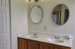 728 Burlwood St, Brandon, FL 33511 - Photo 14